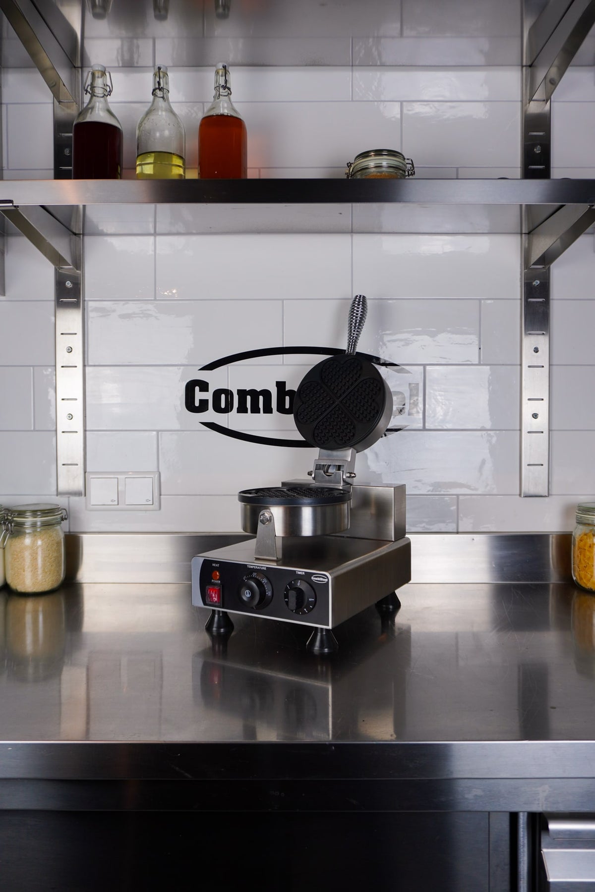 Waffle maker 4ST heart shape - Combisteel 7540.0050