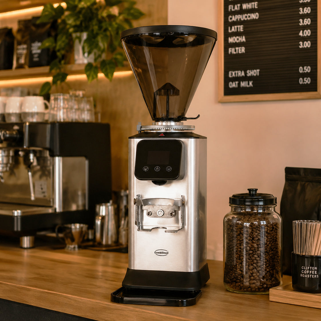 KOFFIEMOLEN 1KG MET AUTOMATISCHE DOSERING - in gebruik