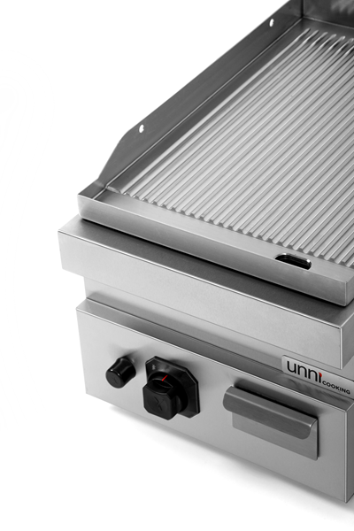 Gas griddle- grooved/chrome Unninox G70GP10B+GC